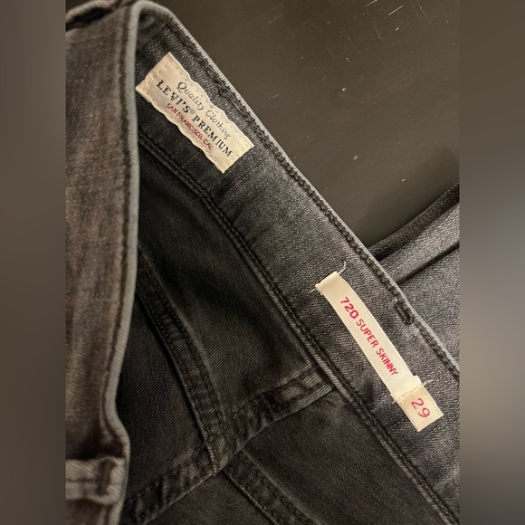 Levi's 720 High Rise Super Skinny Black Acid Wash - Picture 4 of 7